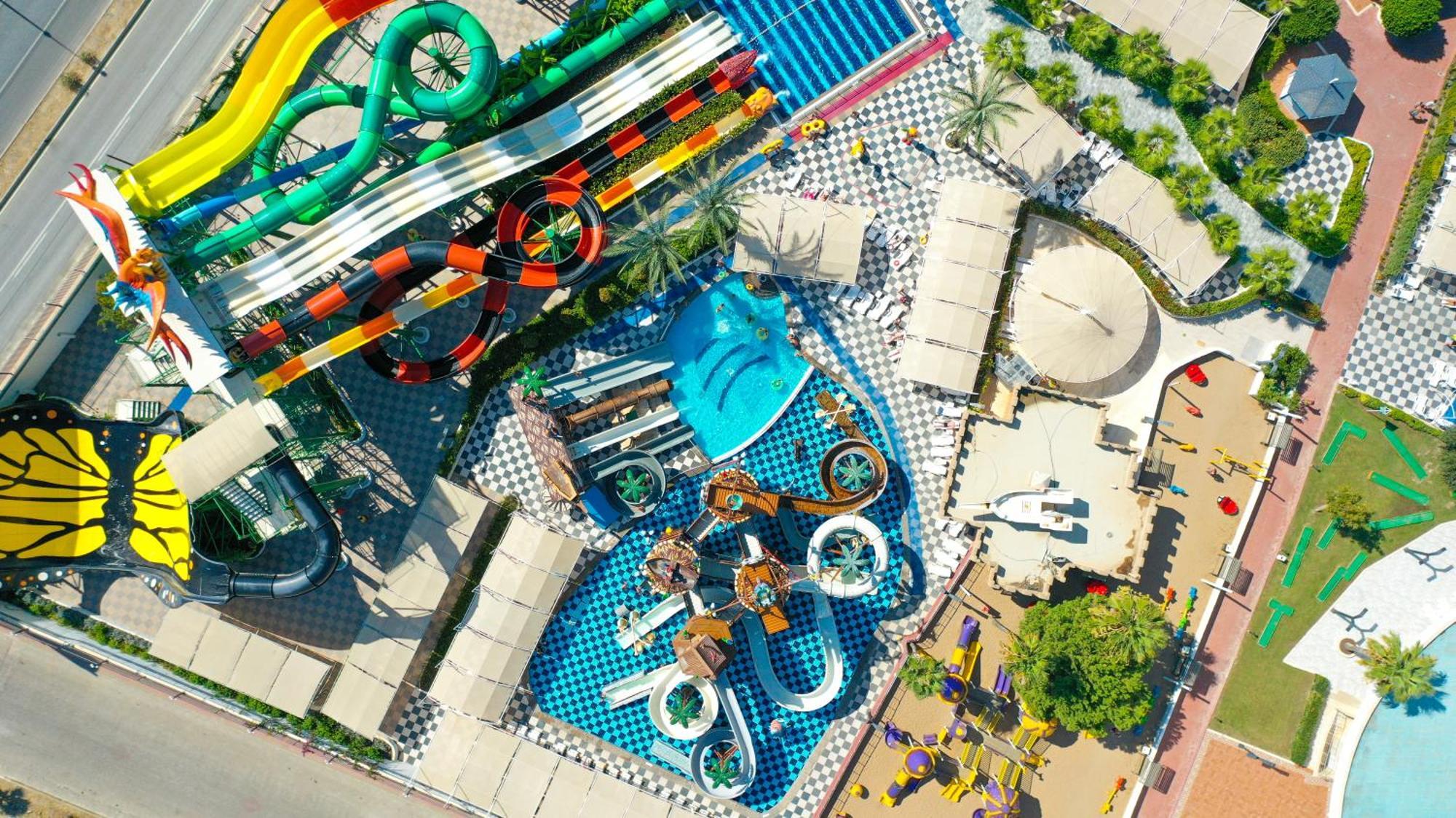 Crystal Admiral Resort Suites & Spa Kızılot Exterior foto