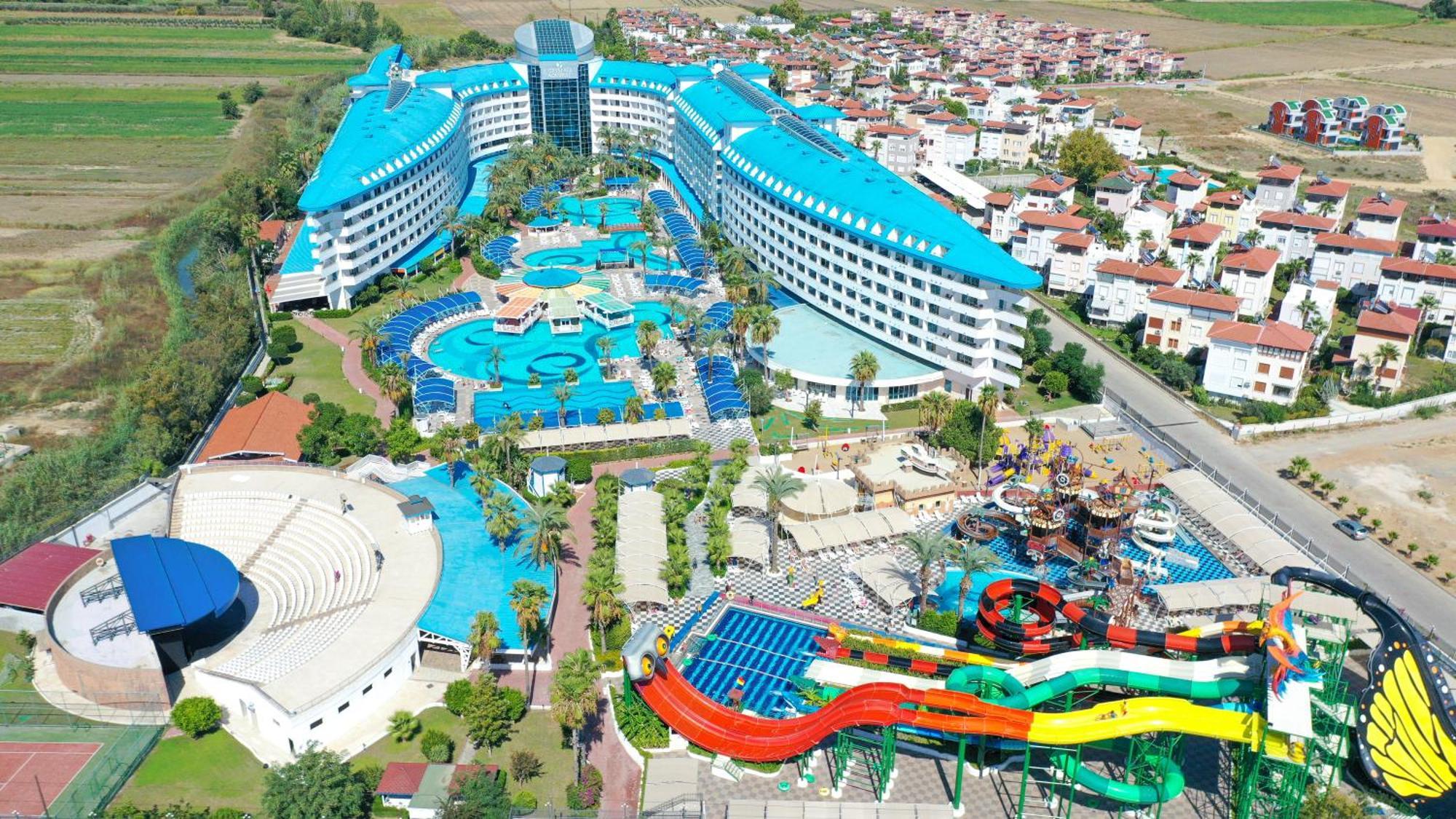Crystal Admiral Resort Suites & Spa Kızılot Exterior foto